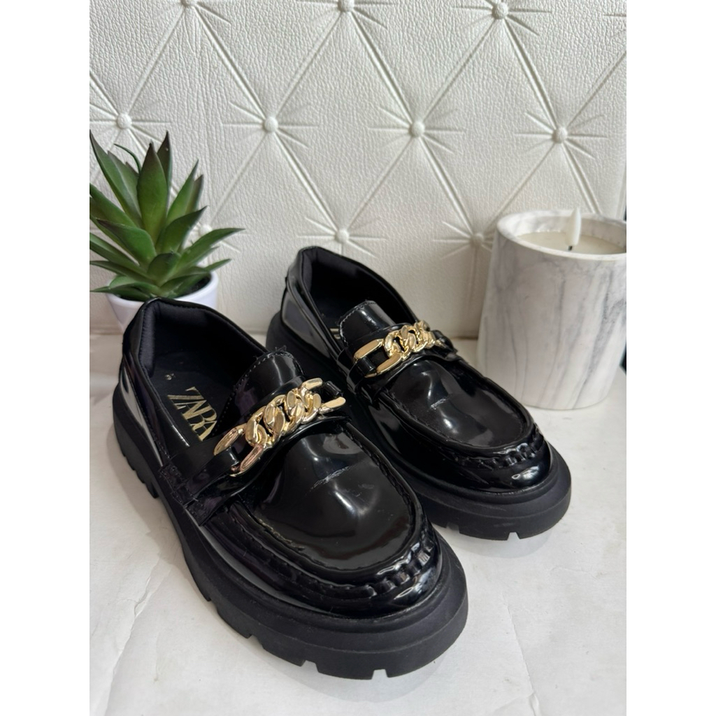 Sepatu Anak Zara Kids Warna Hitam Size 31 - Second LIKE NEW Baru 2x pakai - Zara Kids Black Loafers 