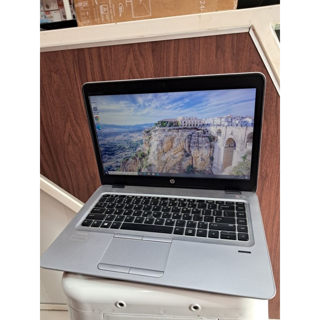 Laptop HP AMD PRO A10 RADEON 5