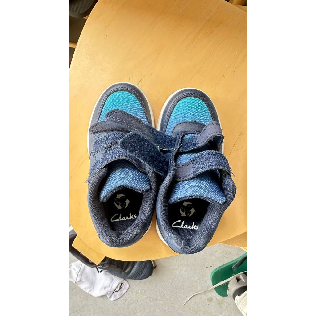 Preloved - Sepatu Anak merk Clarks