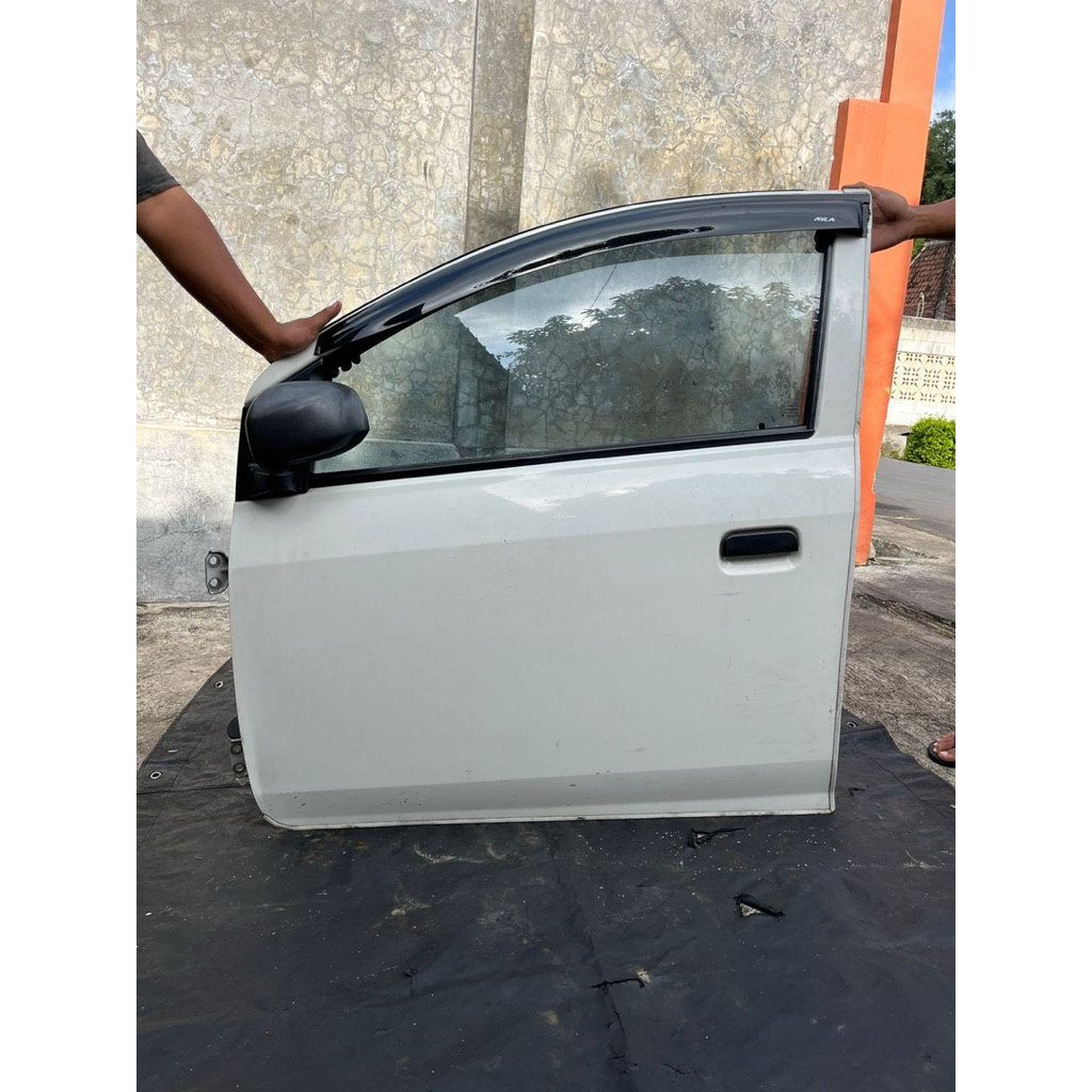 Pintu Ayla/Agya Depan Kiri