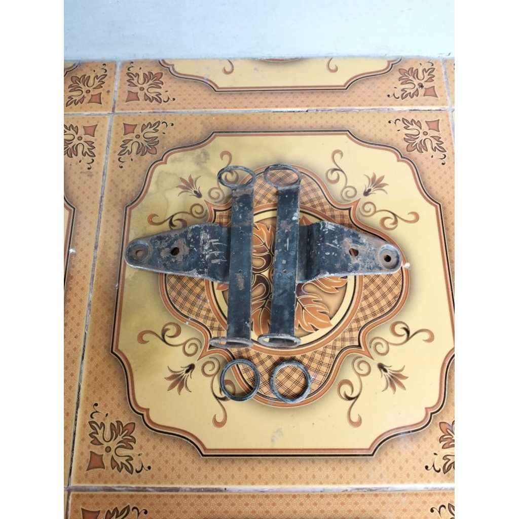 Kupingan lampu pangkon lampu depan suzuki gp100 gp 100 gp 125 original