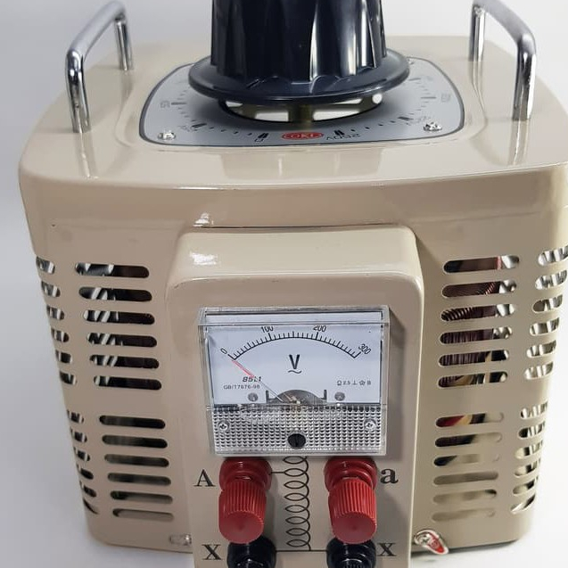 adjustable ac voltage regulator 5000w ( 0V s/d 250 volt AC ) merk OKI