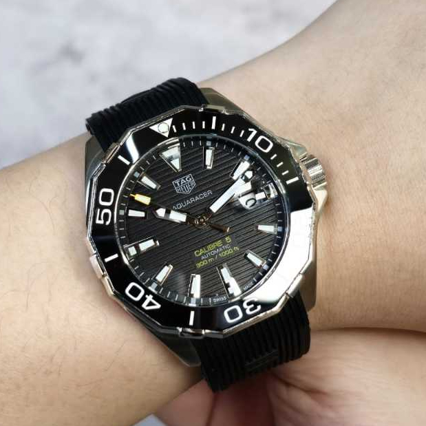 Jam Tangan Pria VSWTag VSWHeuer Carrera 300M Strap Rubber Aquaracer Caliber 5 44mm Fullset