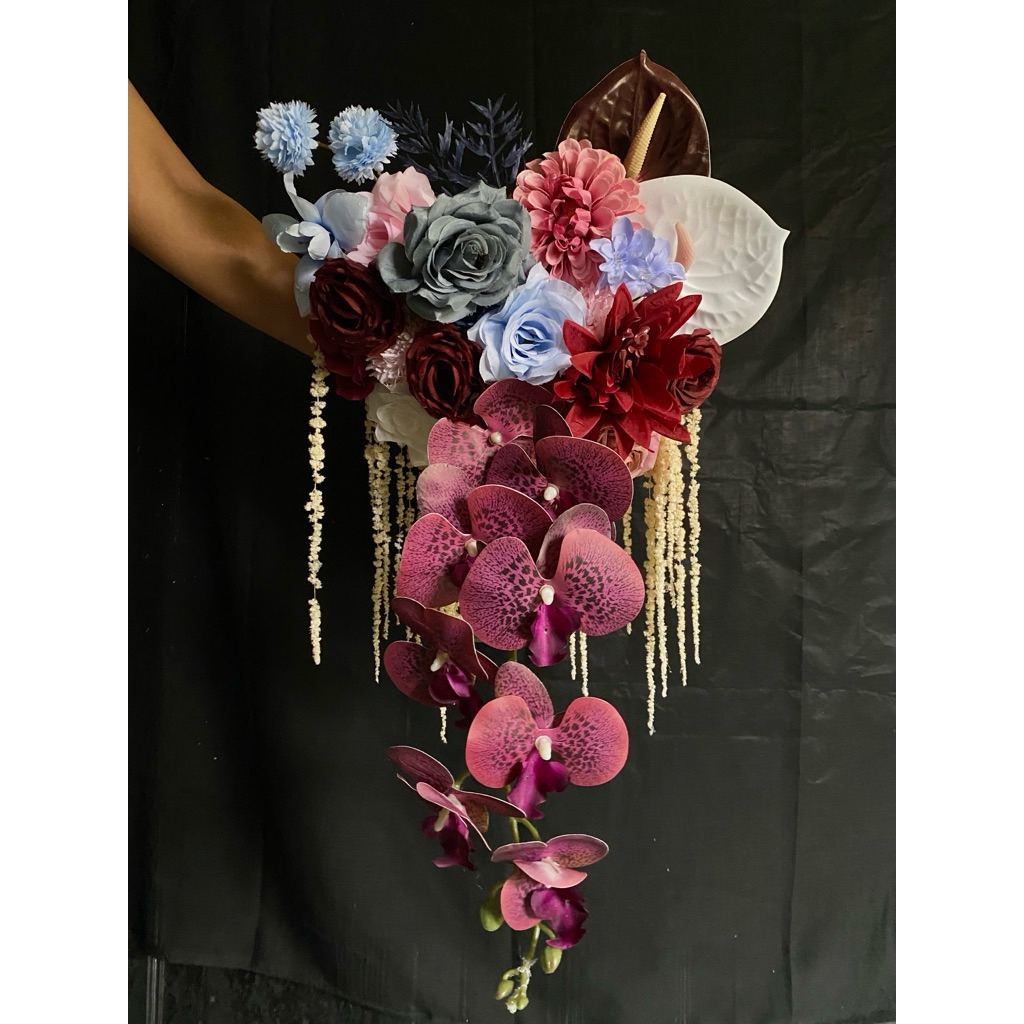 (READY) CASCADE BOUQUET BUKET WEDDING BUKET ANGGREK HAND BOUQUET BUKET PENGANTIN BUNGA MANTEN BUNGA 