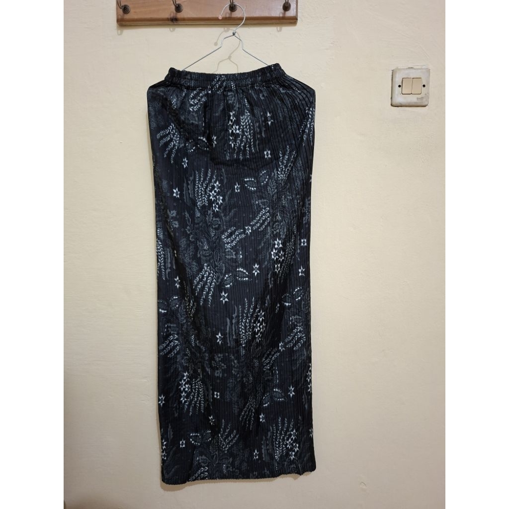 Preloved Bawahan kebaya Encim