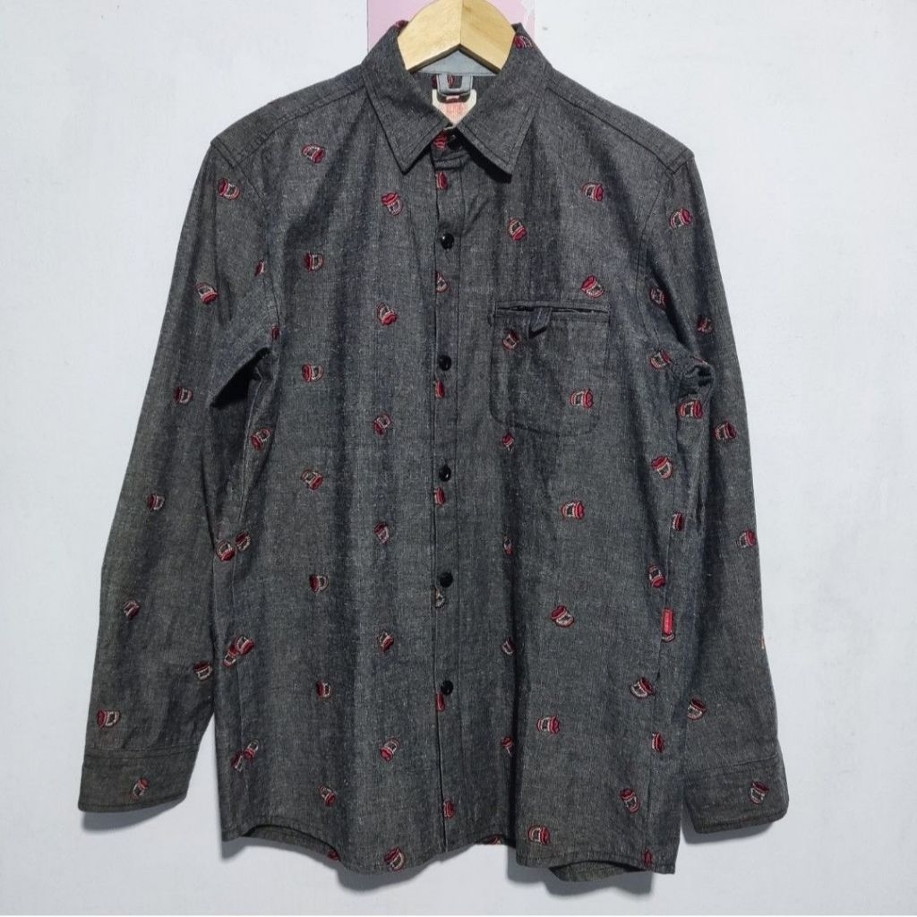 kemeja buried alive abu