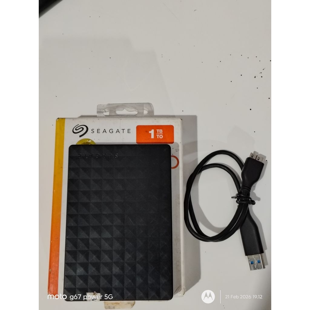 HARDISK EKSTERNAL 1TB.