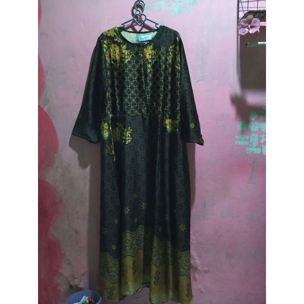 Preloved cayy /// gamis greenism