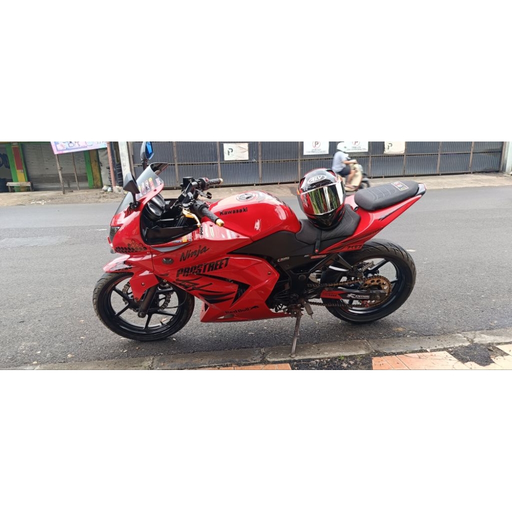Ninja 250R lengkap BPKB+STNK pajak on
