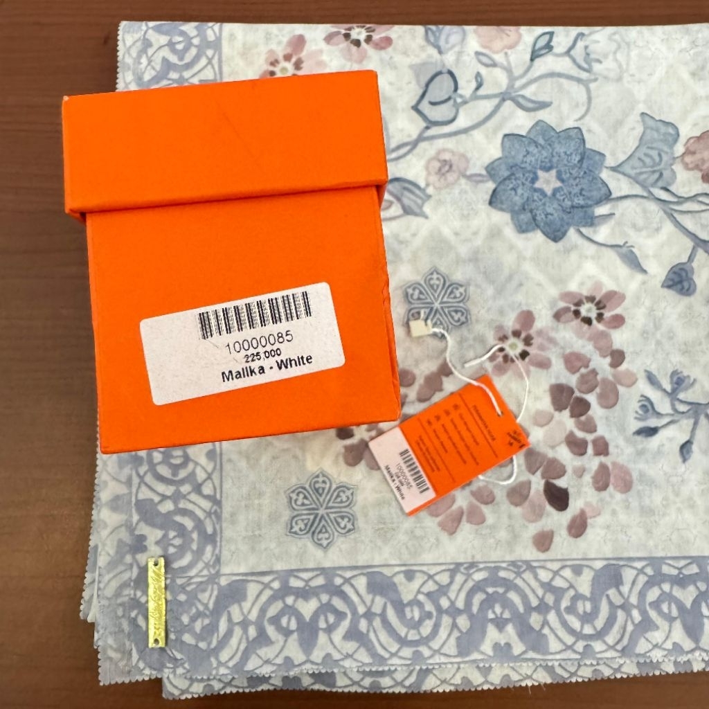 PL Malika White Nada Puspita