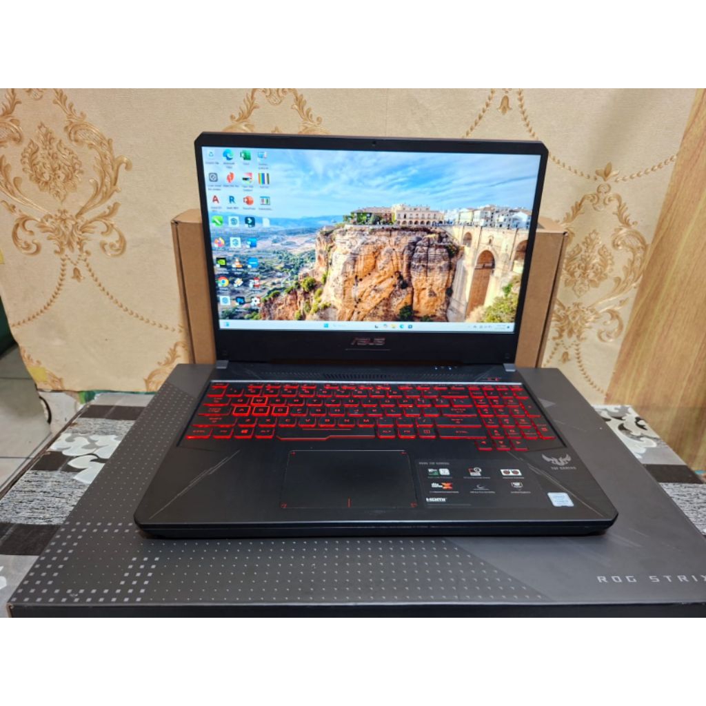 GAMING ASUS TUF GAMING FX505GD -CORE I5 GEN8 -SSD 512GB + HDD 1TB -8GB -Mulus