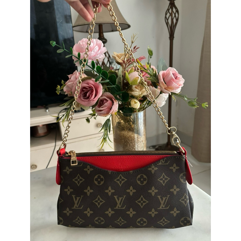 tas preloved shoulder bag lv