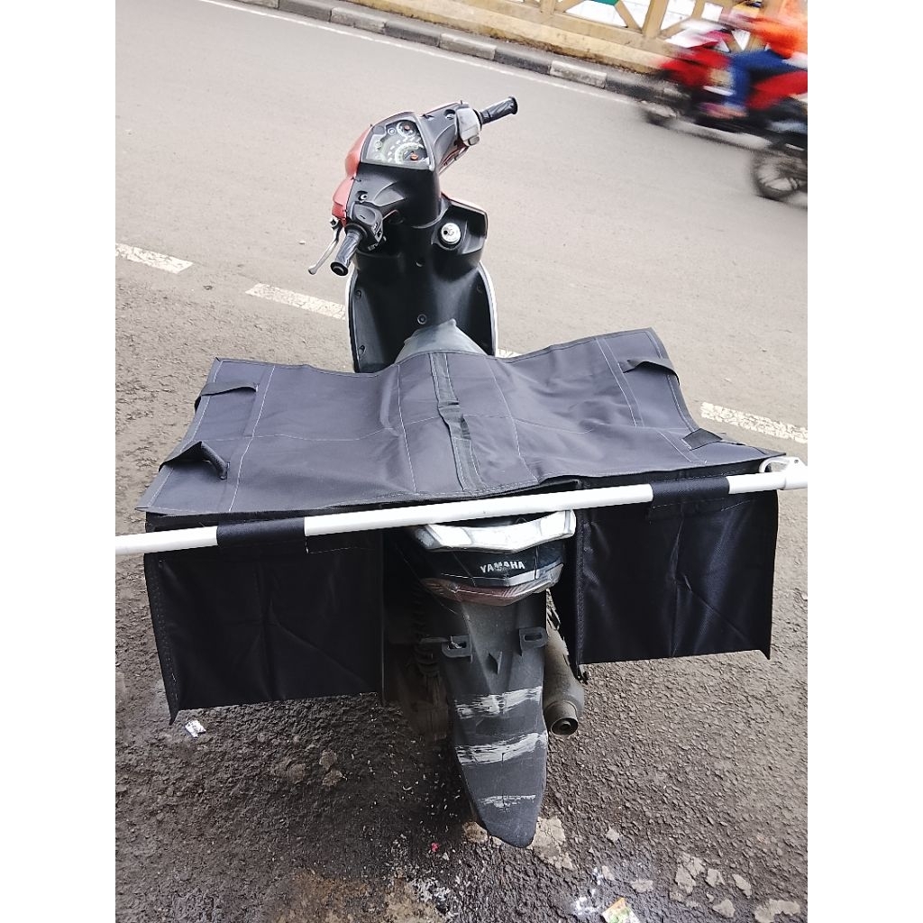 tas kurir tas obrok jumbo dari bahan Natar kuat awet dan tahan air UK:60x40x35