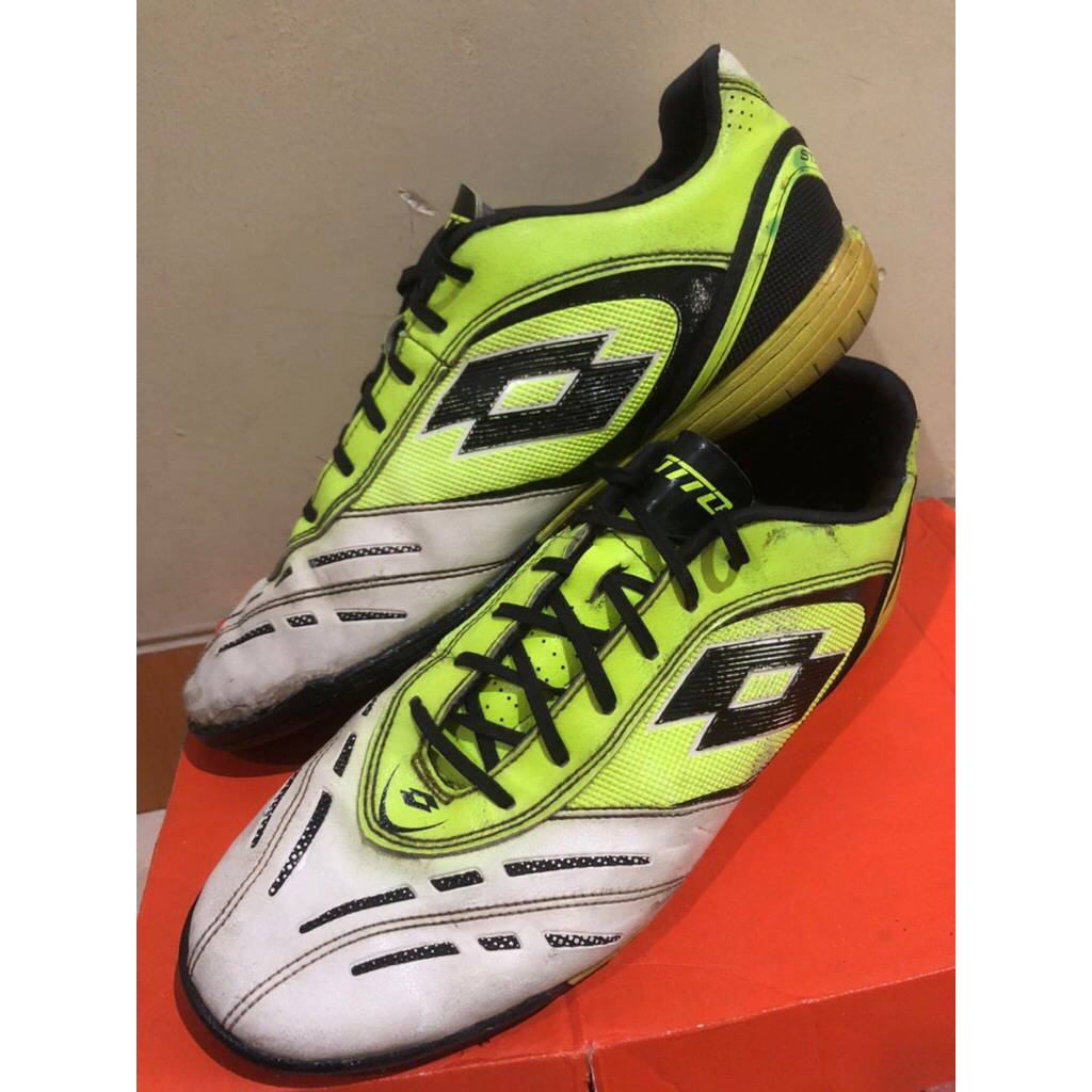 Sepatu FUTSAL Bekas Pakai (43) 27cm