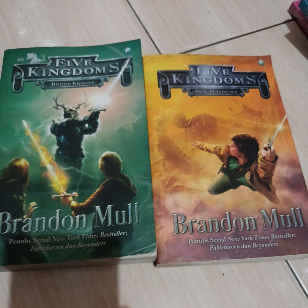 buku novel fantasi Brandon mull five kingdom bekas original