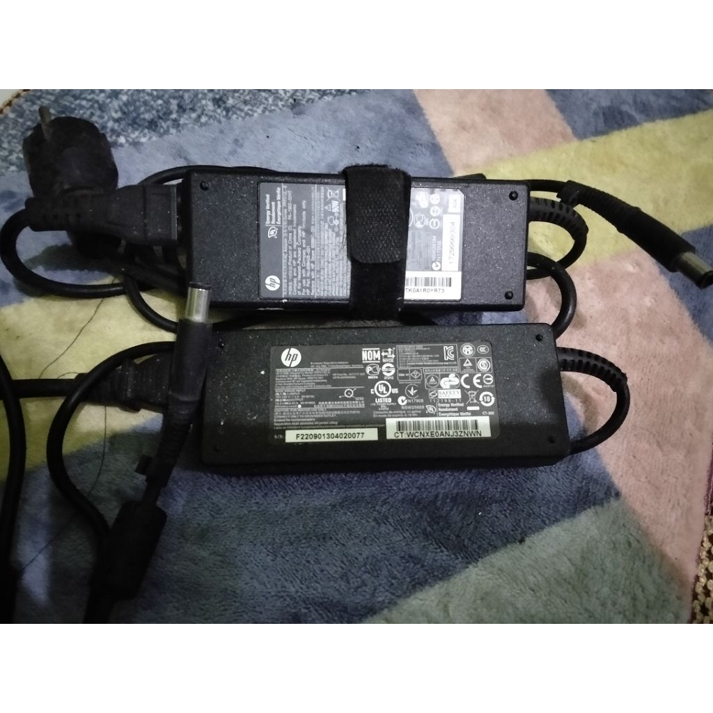 Adaptor Leptop  HP compak/pavilion/PC AIO 90W/65W Original-normal