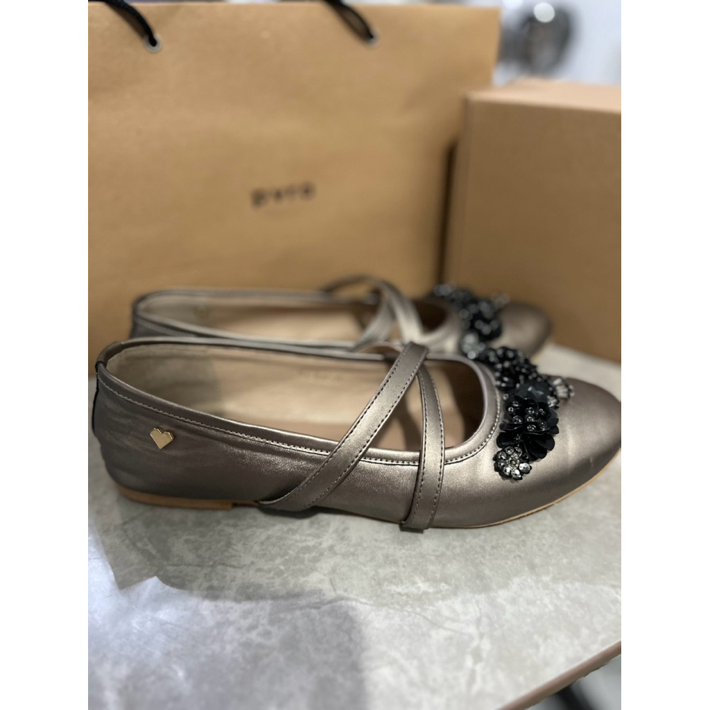 Preloved PVRA klea bronze size 38