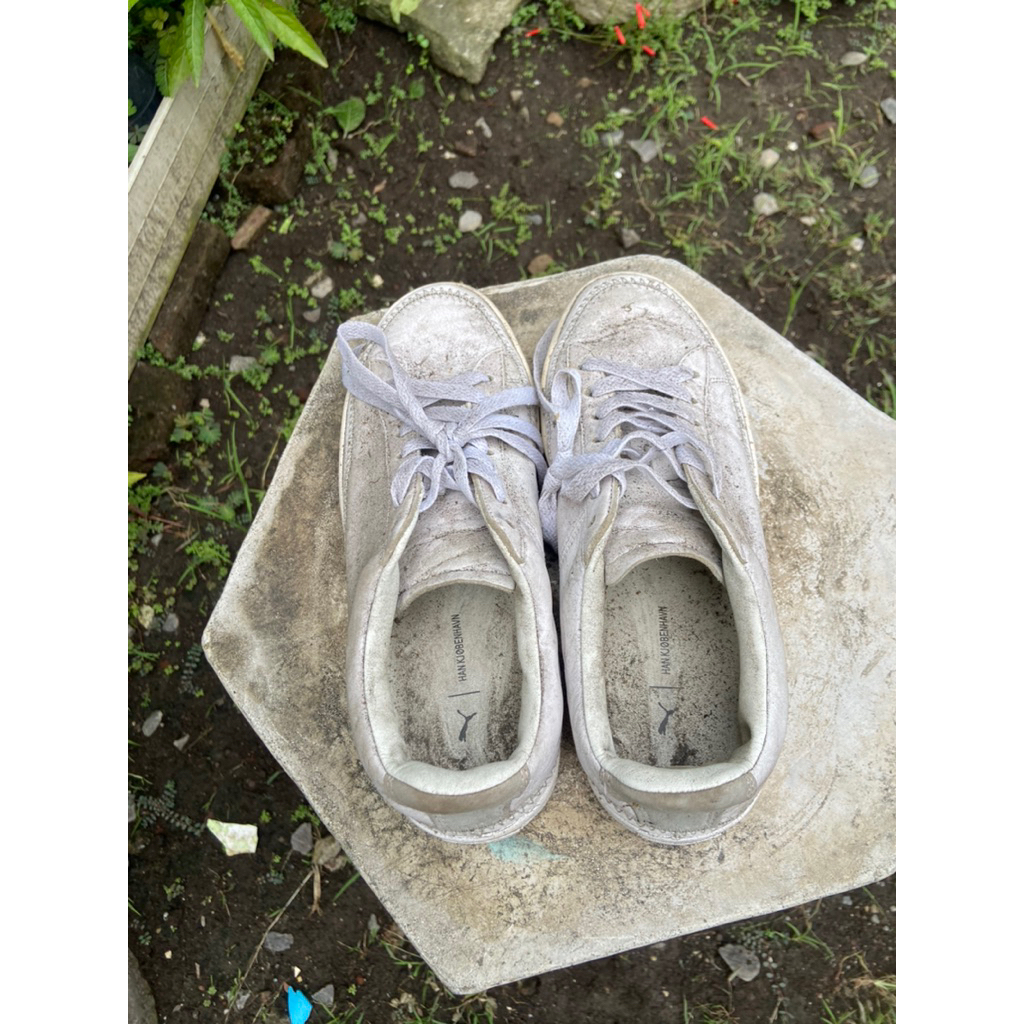 [PL] Sepatu P*ma x Han Kjobenhavn Putih size 37