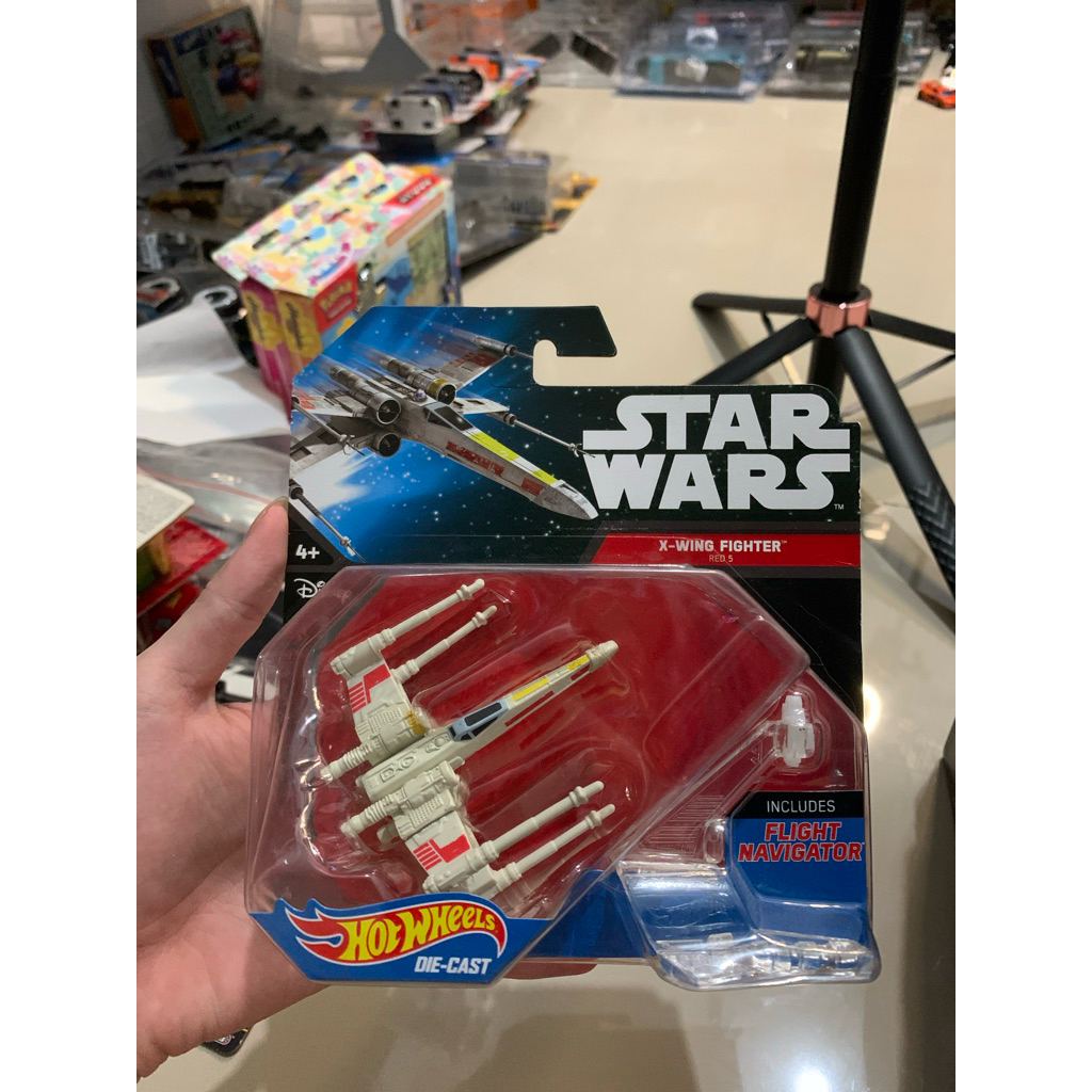 Hotwheels Star Wars X-Wing Fighter Red 5