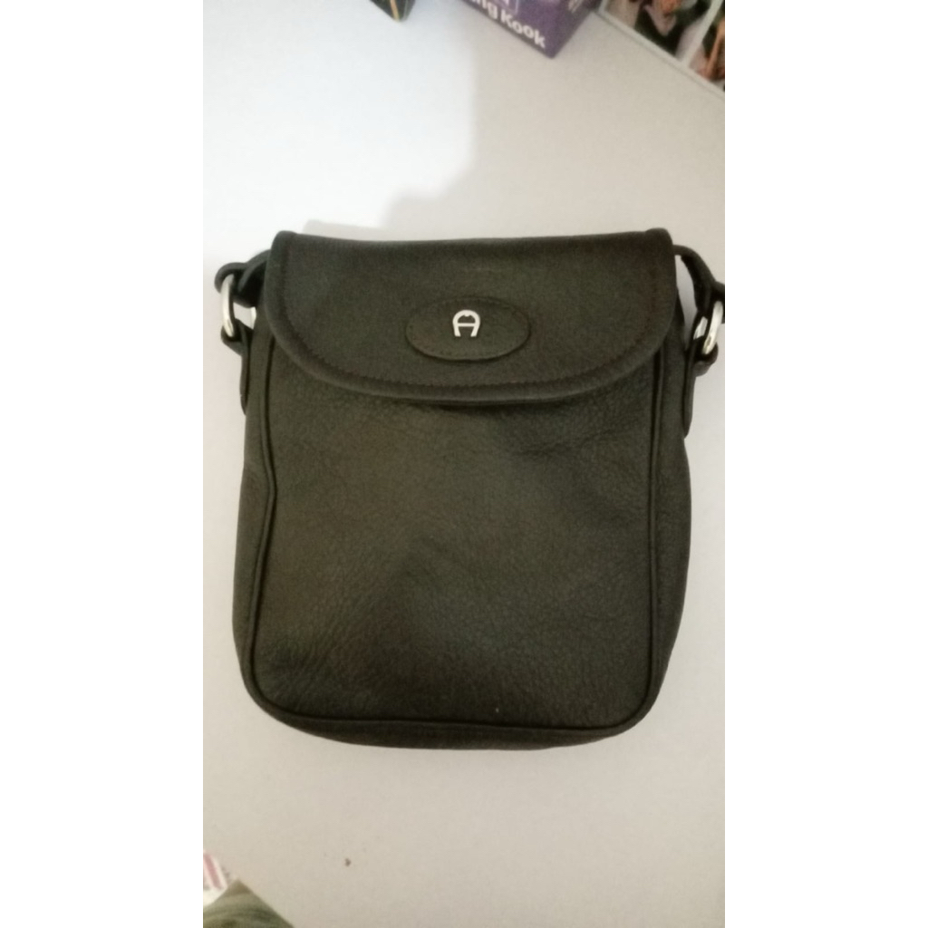 TAS AIGNER ORI JERMAN - preloved