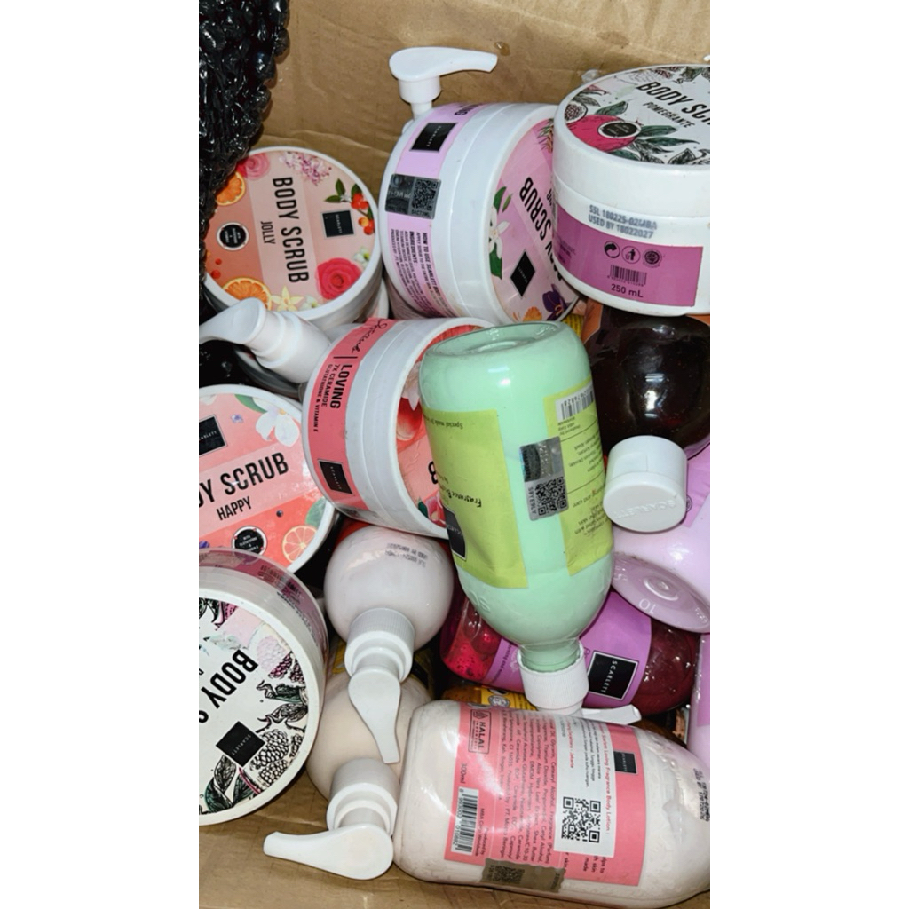 scarlet scrub,Hb, dan sabun original scarlet (agak rijek)