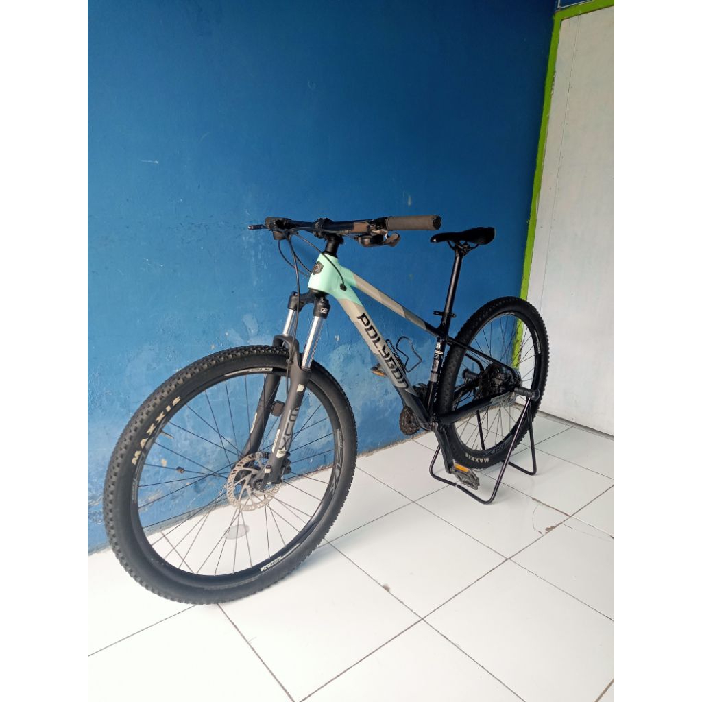Sepeda Mtb Polygon Xtrada 5 2021 second/bekas