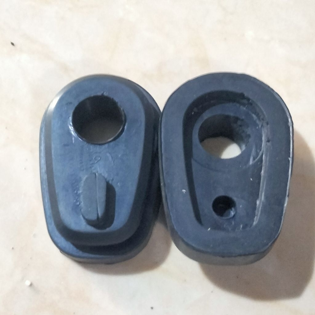 Karet Damper Washer Lampu Sen Belakang bisa buat depan washer nya Ninja R SS Original