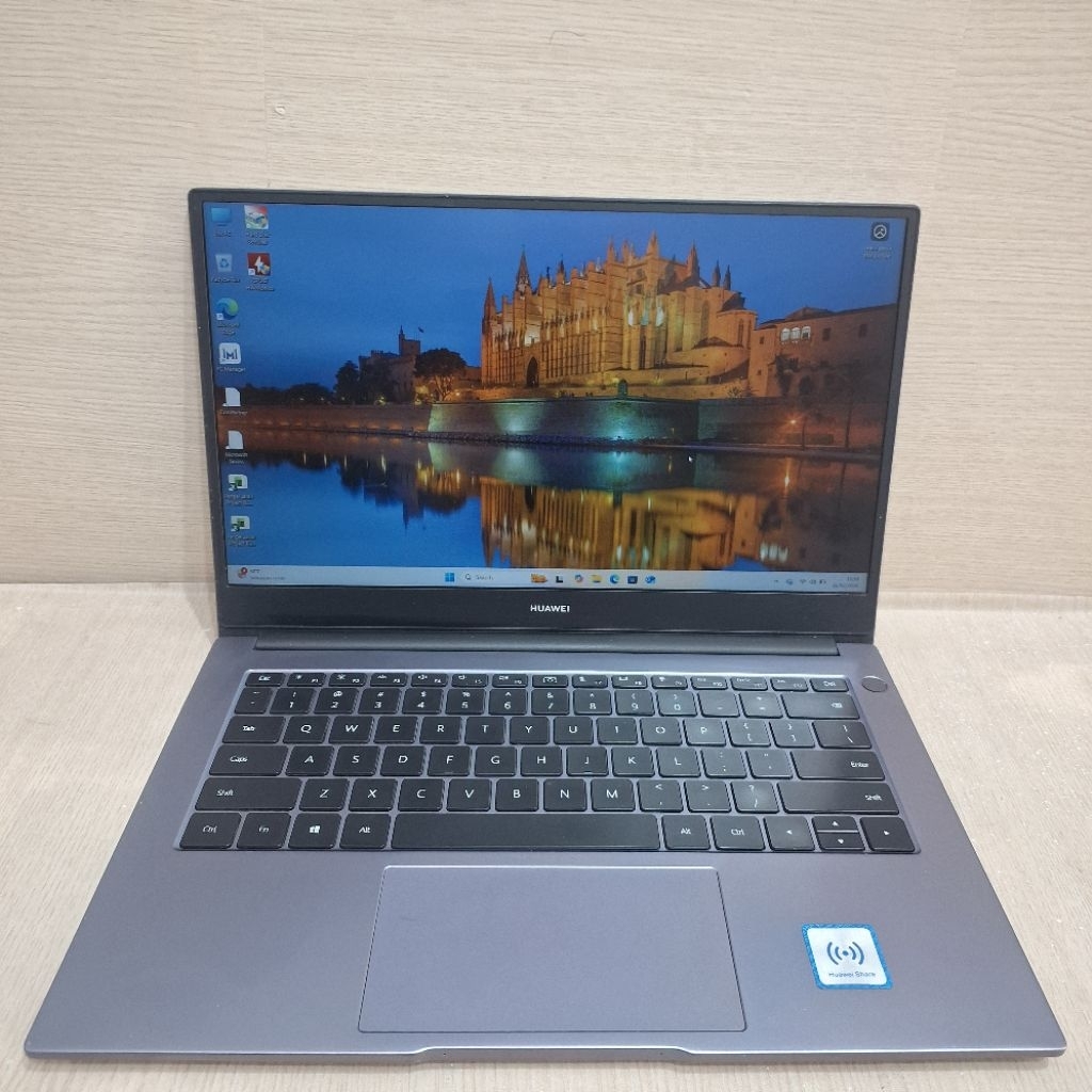 735. HUAWEI Matebook D14 Amd Ryzen 7 3700| with Radeon vega mobile gfx