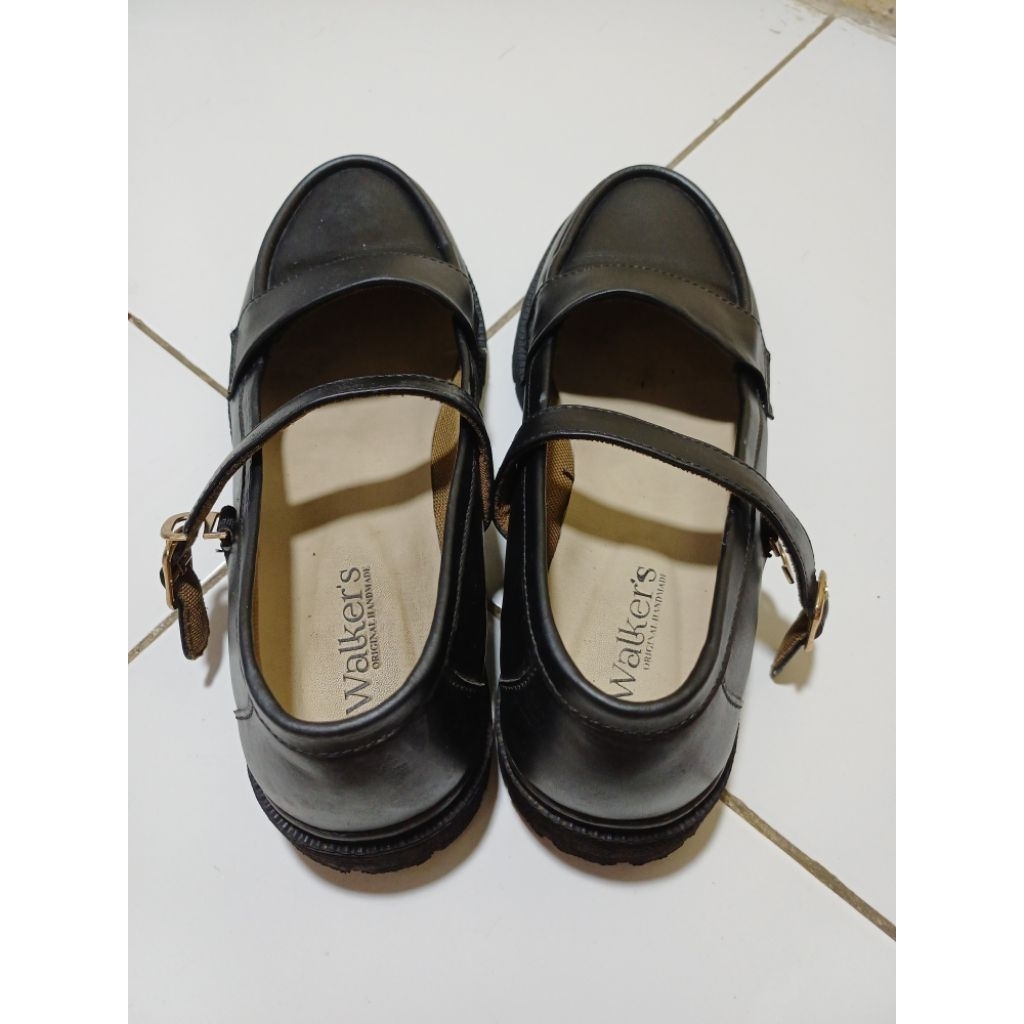 PRELOVED Walkers Classy Sepatu Loafer Wanita Casual Kulit