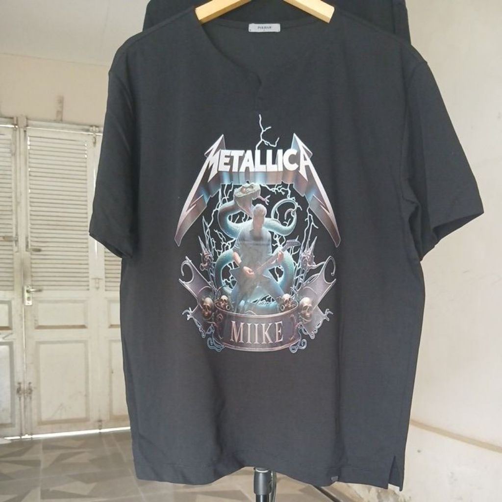 Kaos katun polyester tebal warna hitam pekat kerah semi V kencang POLHAM second Original size L ld 1