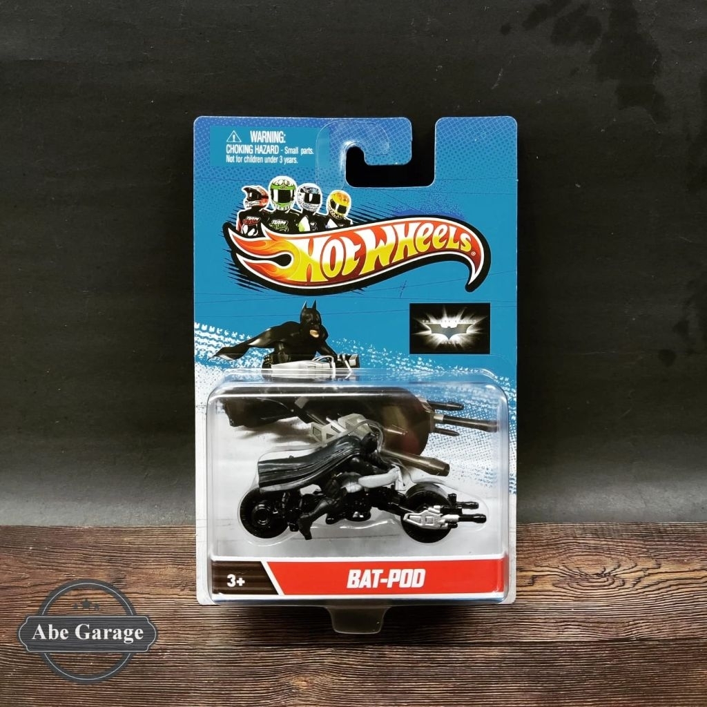 Hot Wheels Batman DC Motor with figure batpod rare