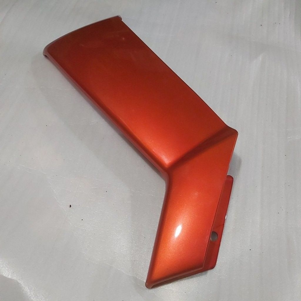 Sayap Kiri Luar Kawasaki Zx130 oren