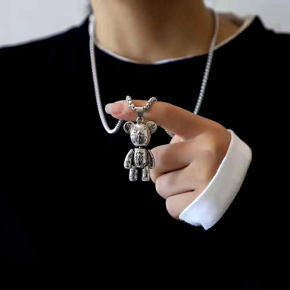 Kalung Baja Titanium Liontin Hip-Hop Kalung liontin Boneka