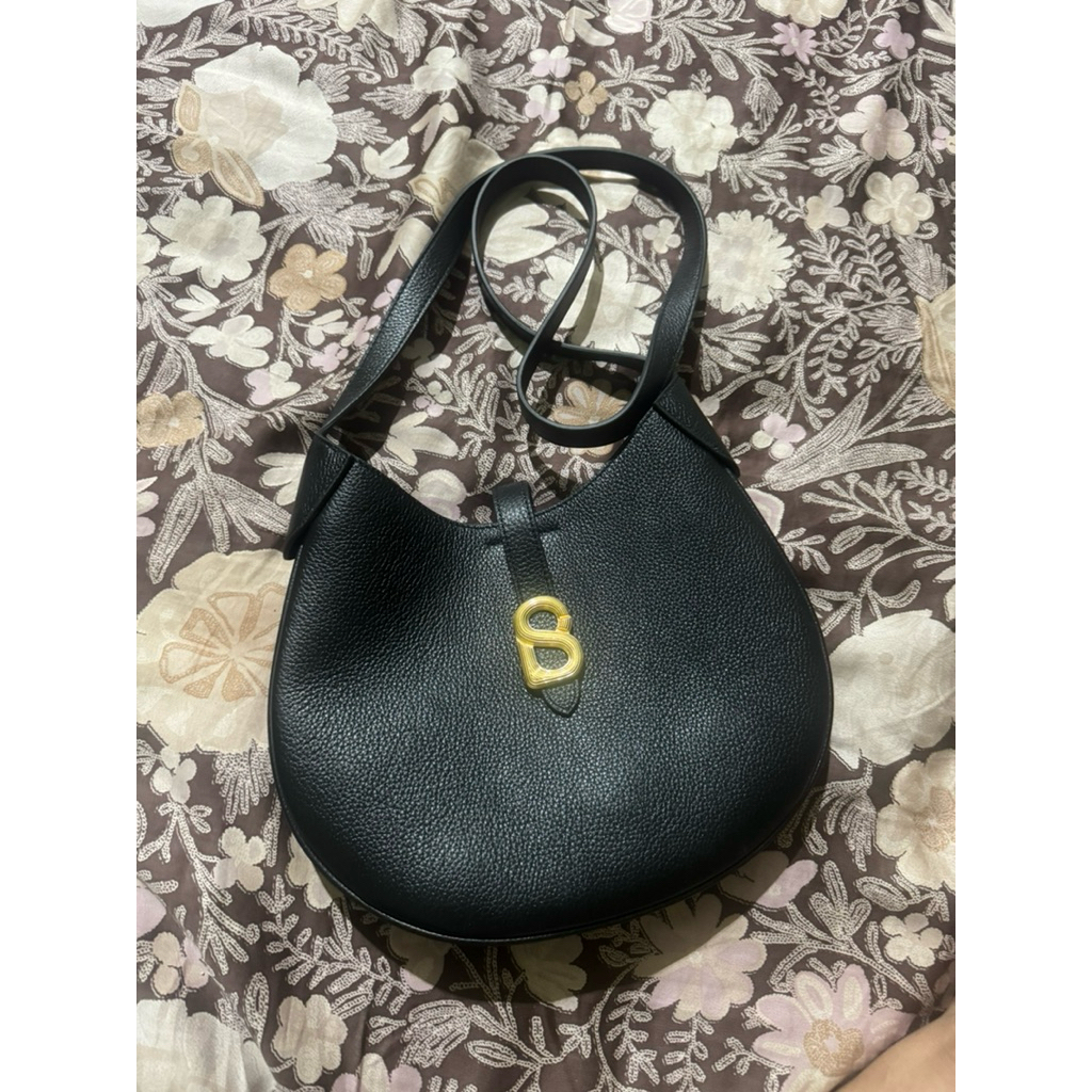 PRELOVED BUTTONSCARVES BS HALO SLING BAG BEKAS SECOND BALIKPAPAN SAMARINDA BLACK AS IS WAREHOUSE SAL