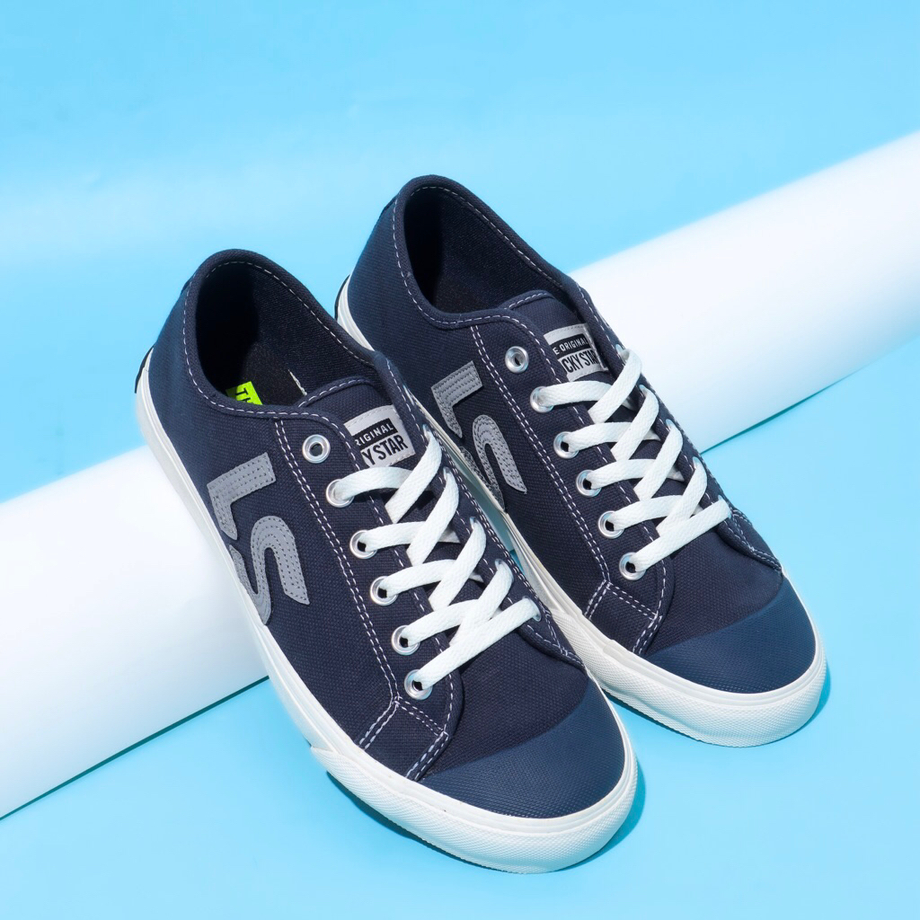 Lucky Star FOMO Navy Sepatu Sneakers Canvas Kasua