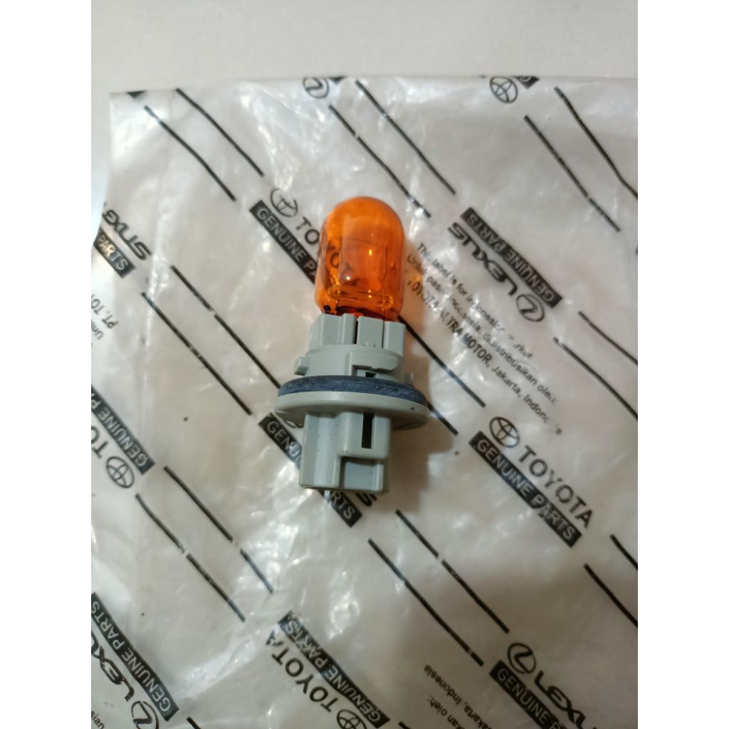 SOKET FITTING LAMPU SEIN DEPAN TOYOTA SIGRA CALYA AGYA ORIGINAL 