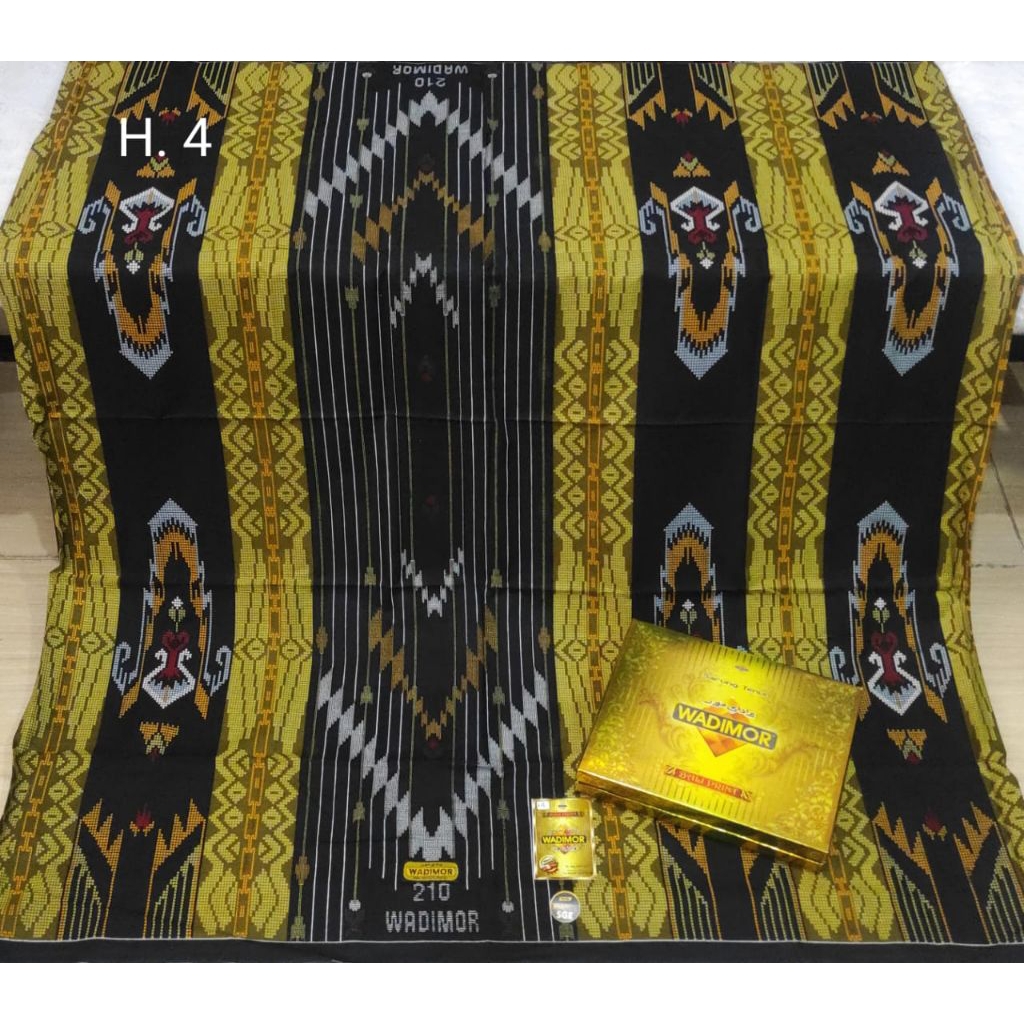 Sarung wadimor motif BHS