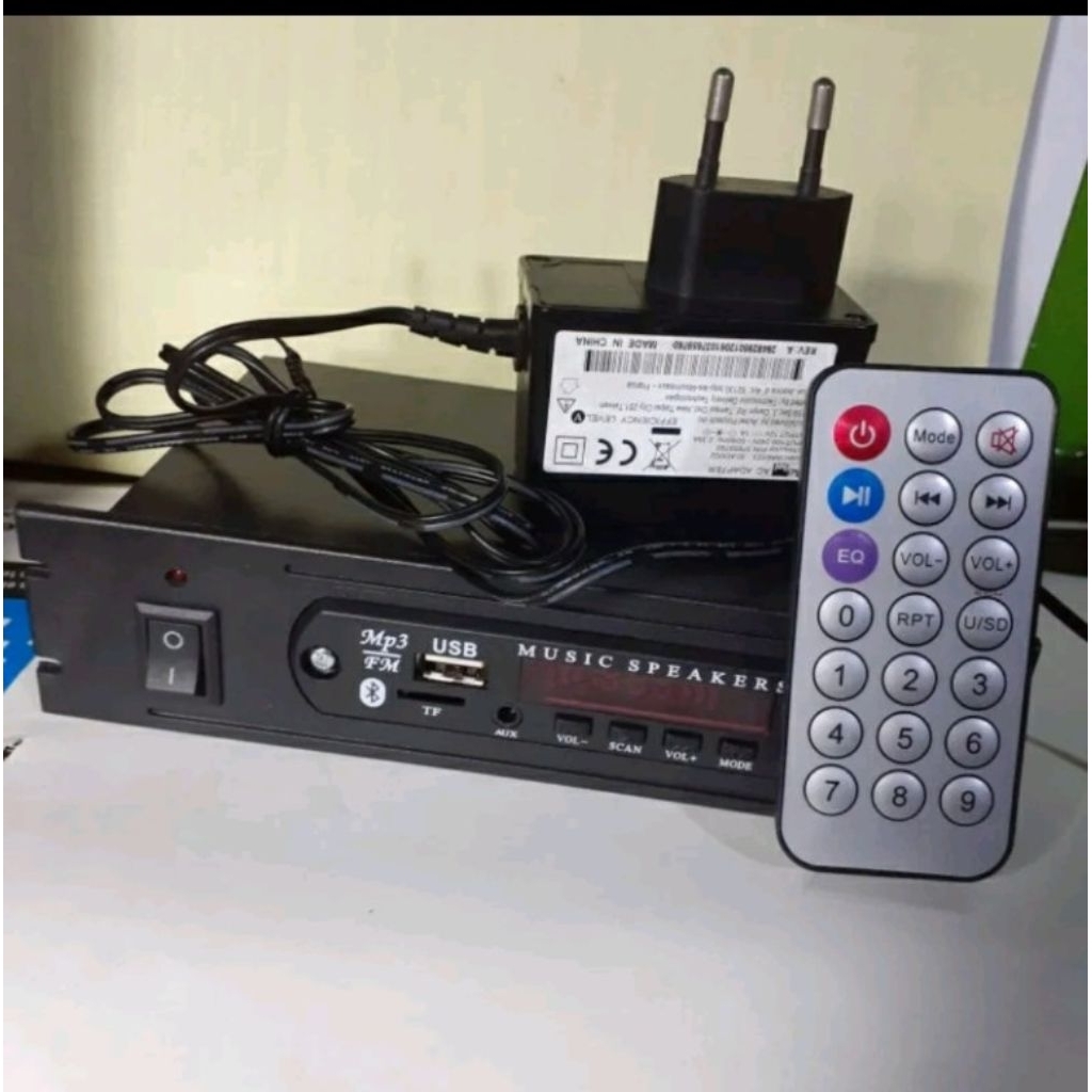 mp3 bluetooth siap pakai plus adaptor 12V  siap pakai