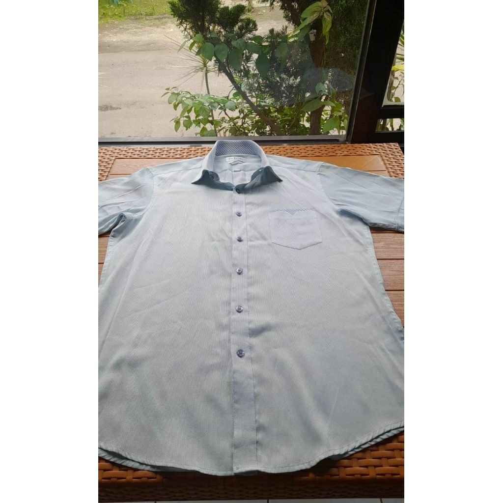 Kemeja Pria merk GUY LAROCHE Paris