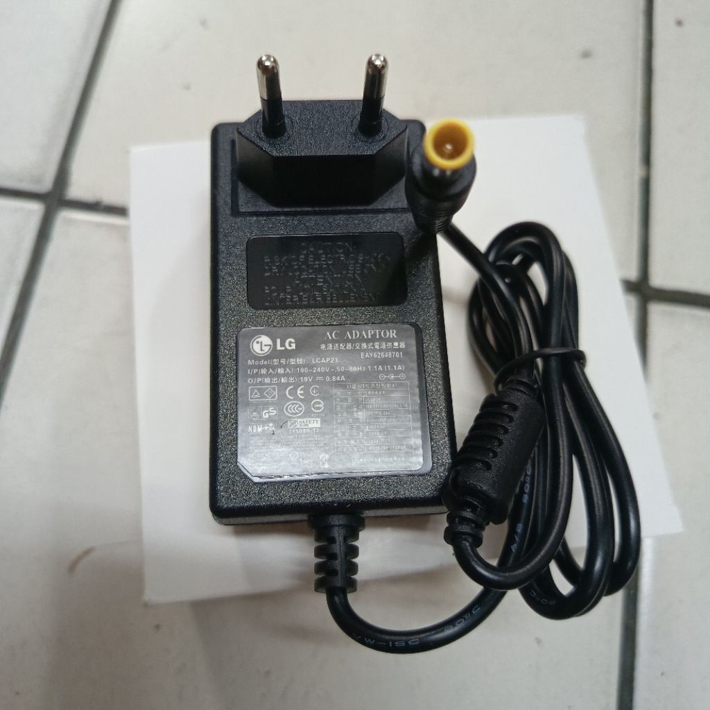 ADAPTOR CHARGER CASAN MONITOR GAMING TV LG 16 17 18 19 20 21 22 INCH LG FLATRON ADS-25FSF-19 16EN33S