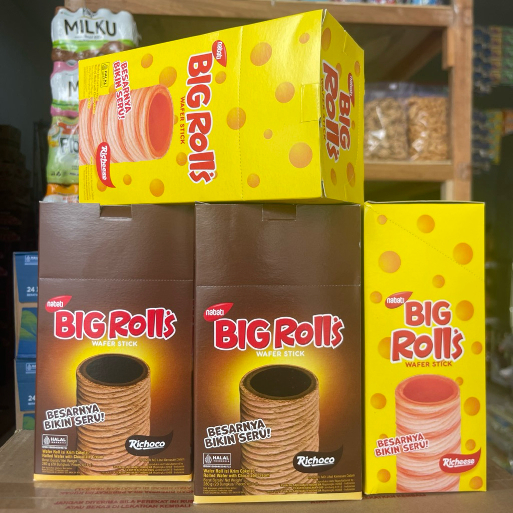 Nabati Big Rolls Wafer Stick Rasa Richoco & Richesee