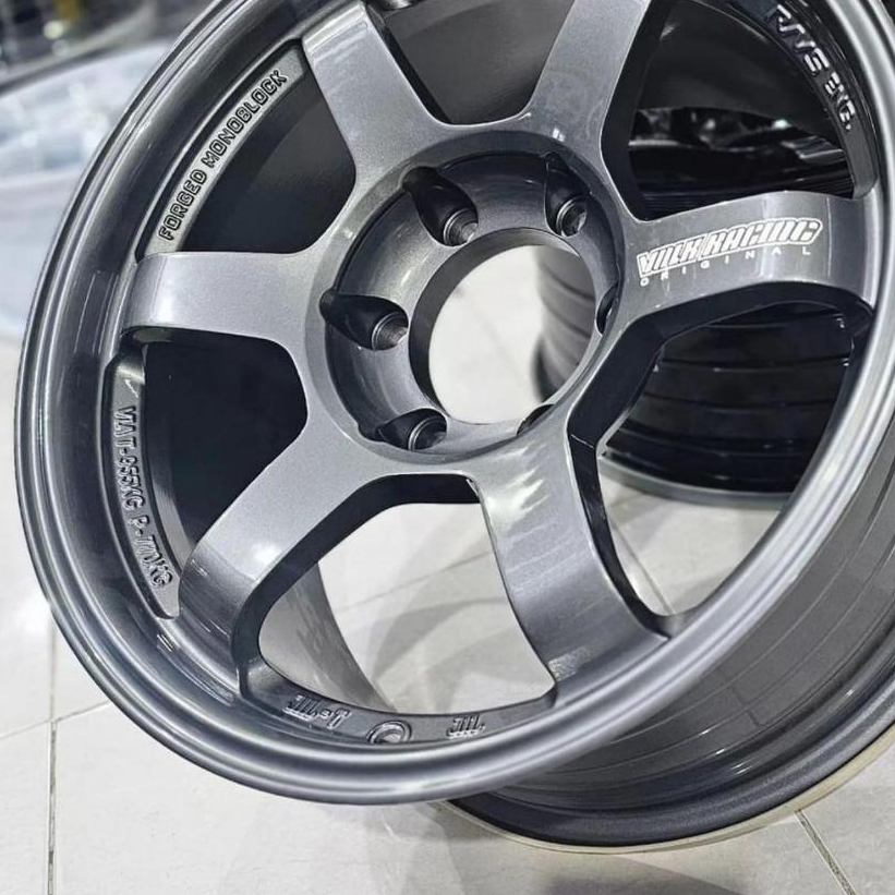 velg mobil r17 TE37 LEBAR 9 ET 12 velg ring 17 Pcd 6X139.7 Lobang baud ini bisa digunakan di mobil F