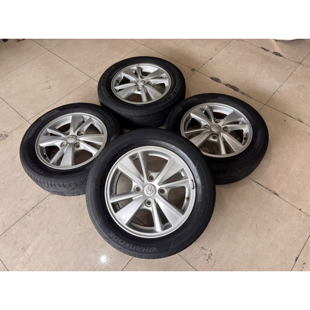 Velg Mobil Bekas Copotan STD AVANZA R15 H4X114,3 BAN 185 65 R15