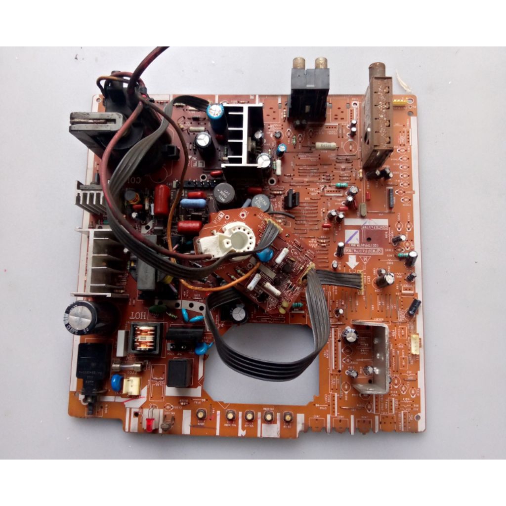 mesin tv Sharp slim tabung 21inch,cabutan komponen lengkap blum uji test/gambling