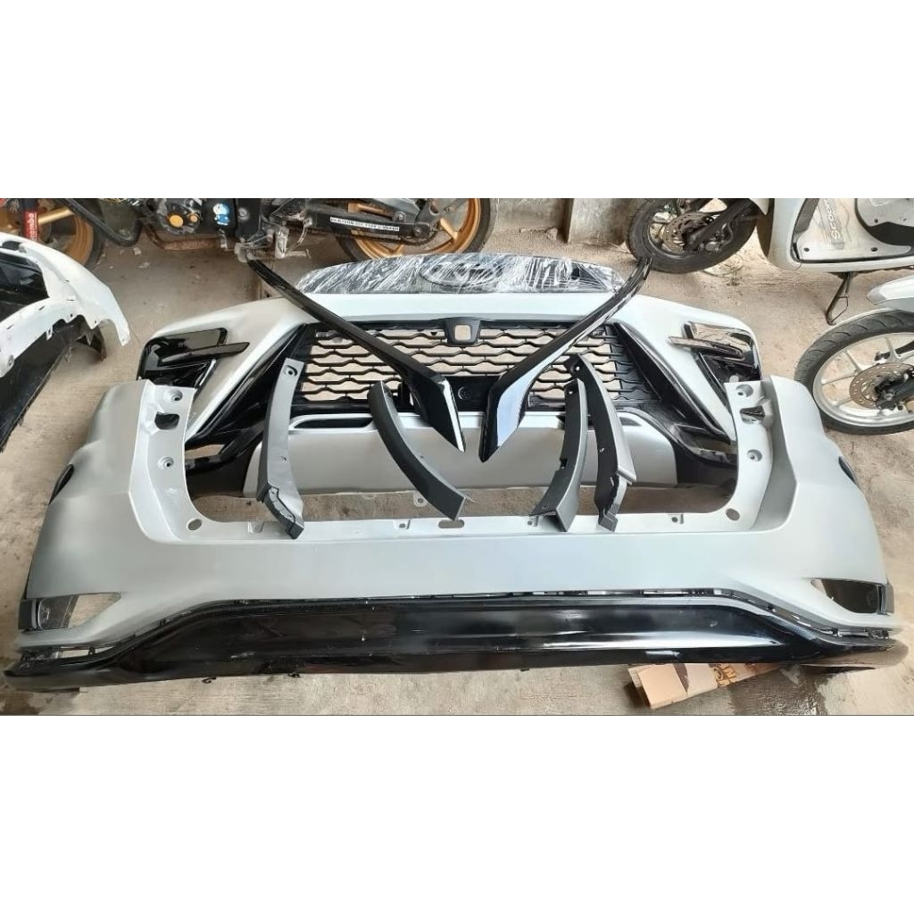 bemper  fortuner legender