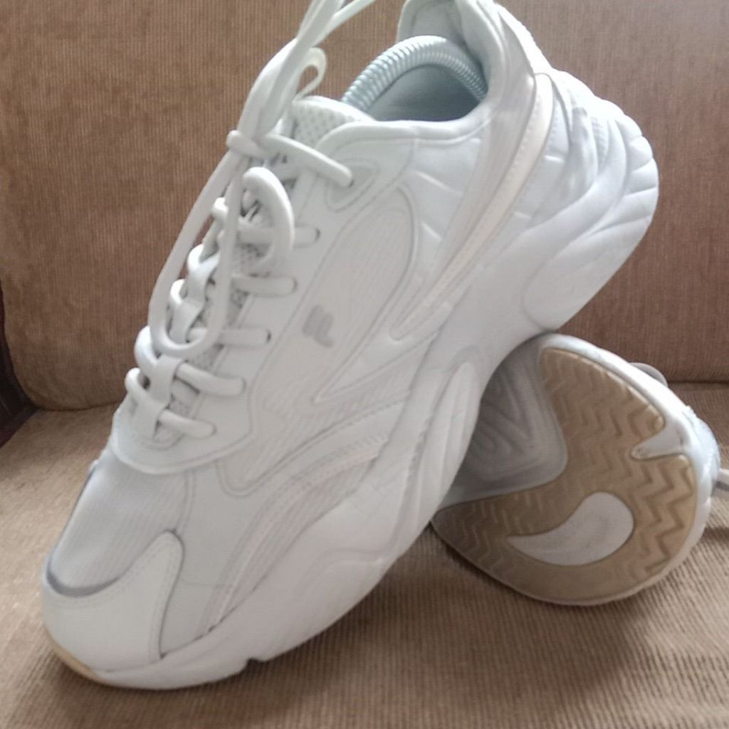 S170 sepatu42 FILA running Preloved