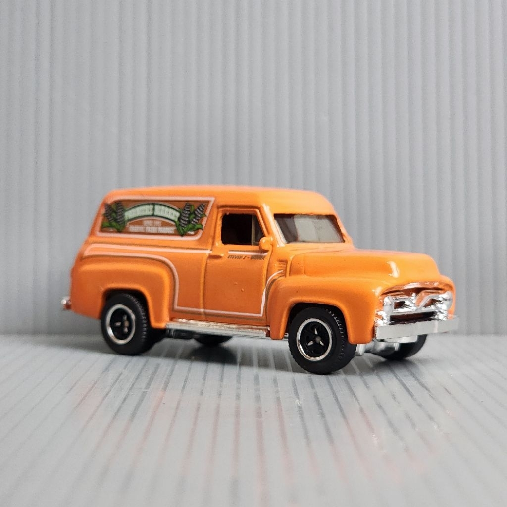 Diecast Matchbox 1955 FORD F-100 PANEL DELIVERY Orange Loose
