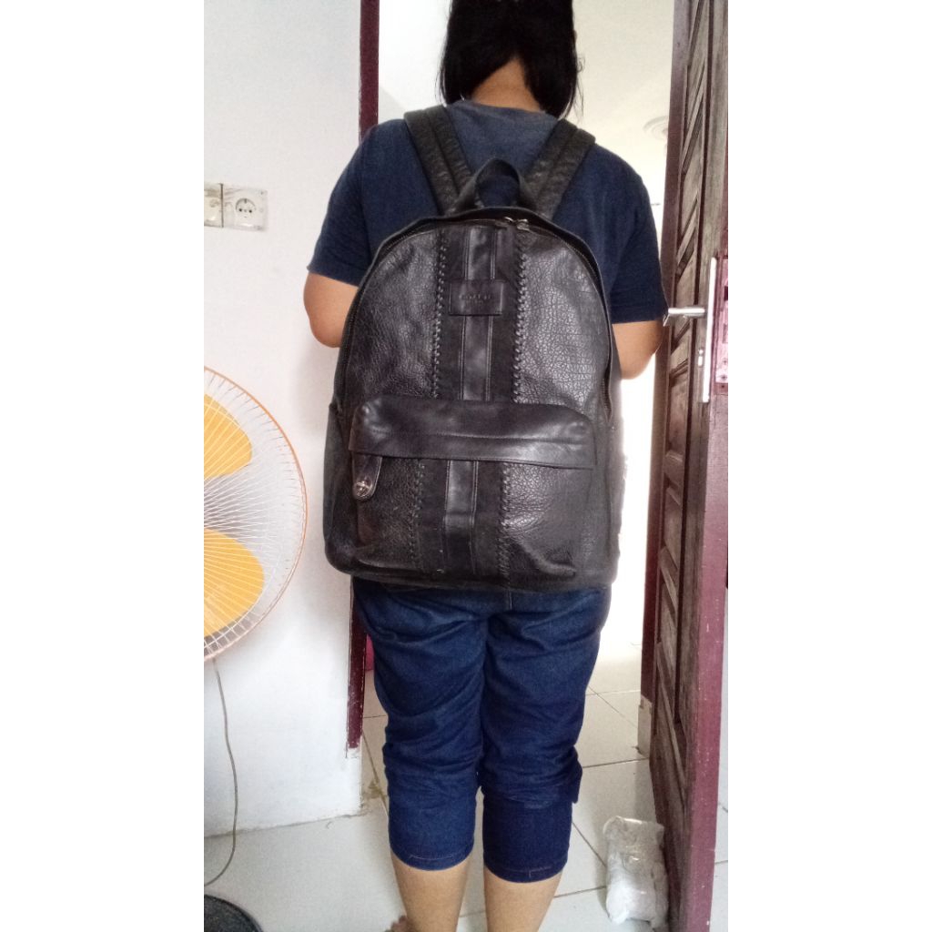 preloved autehntic backpack rangsel cowok leather kulit asli coach preloved rare kantor