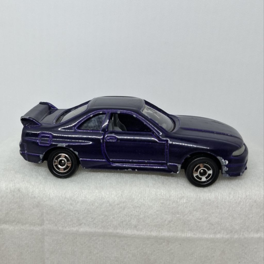 Nissan Skyline R33 Tomica