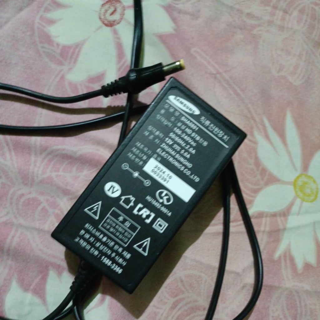 Adaptor DC 12V / 5A (Bekas Samsung)